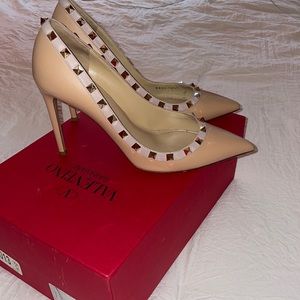 Valentino Garavani Studded Pump